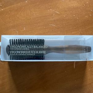Medium size boar bristle round brush